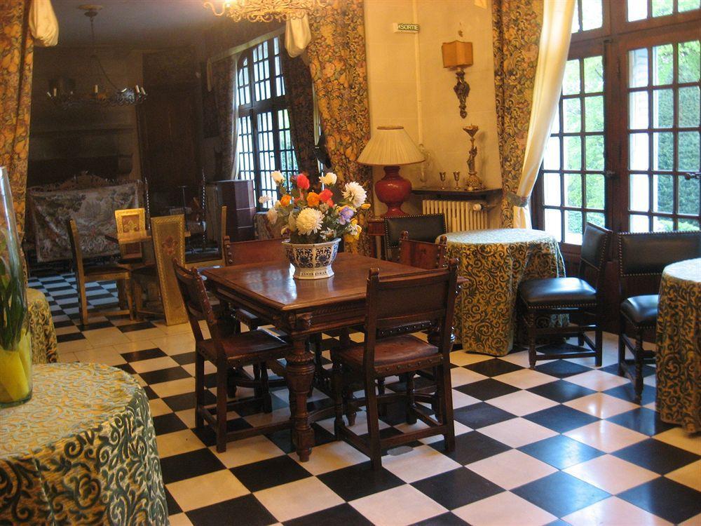 Hotel Chateau De Montbrun Saint-Michel-Chef-Chef Exterior foto